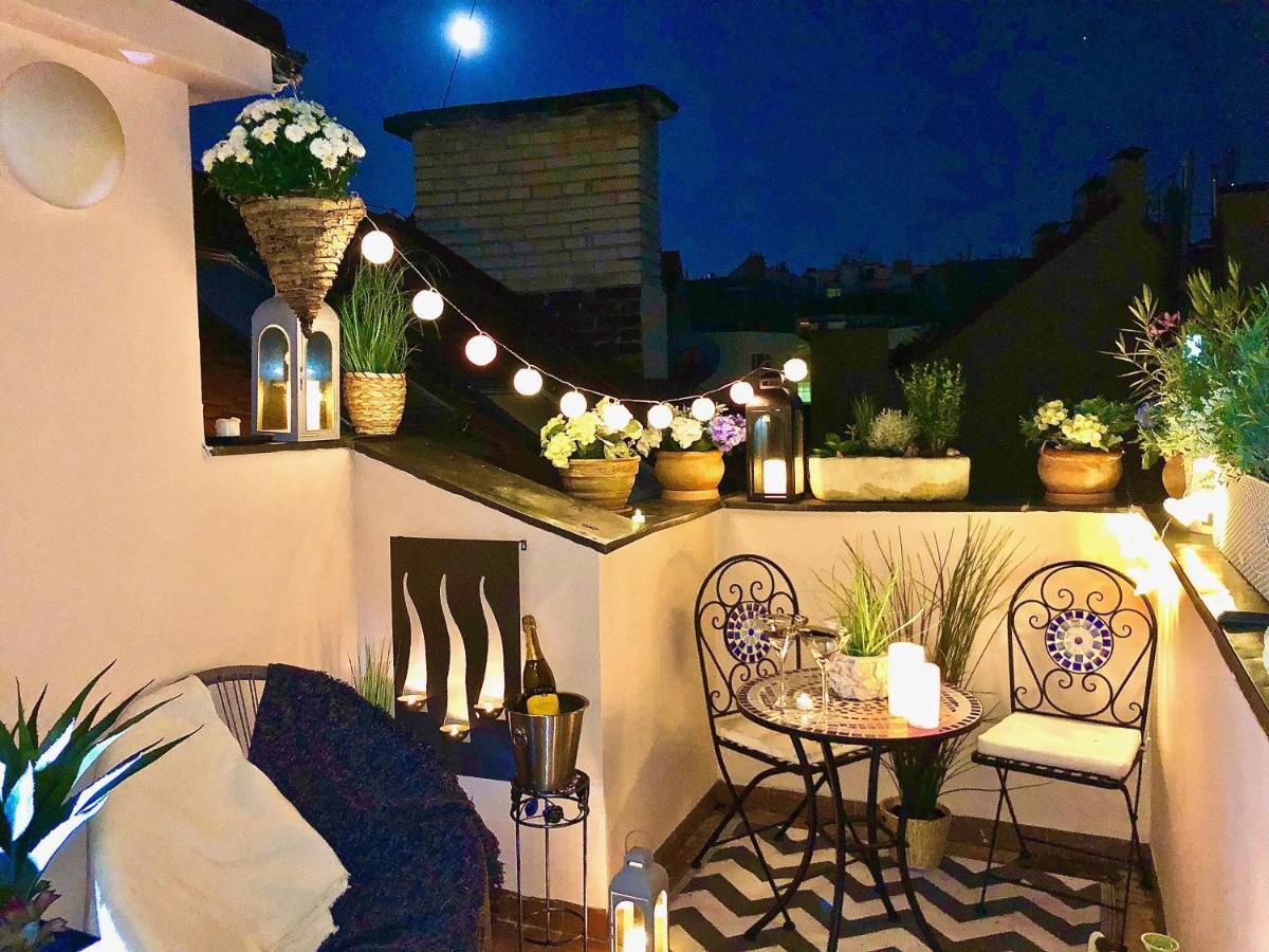 Duplex With Quite Terrace On Wenceslas Sq. Prague Exterior photo